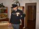 Policista s letáčky 2.JPG