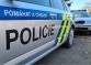 den nápis policie dveře auto.jpg