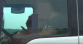 DBA řidič s mobilem.png
