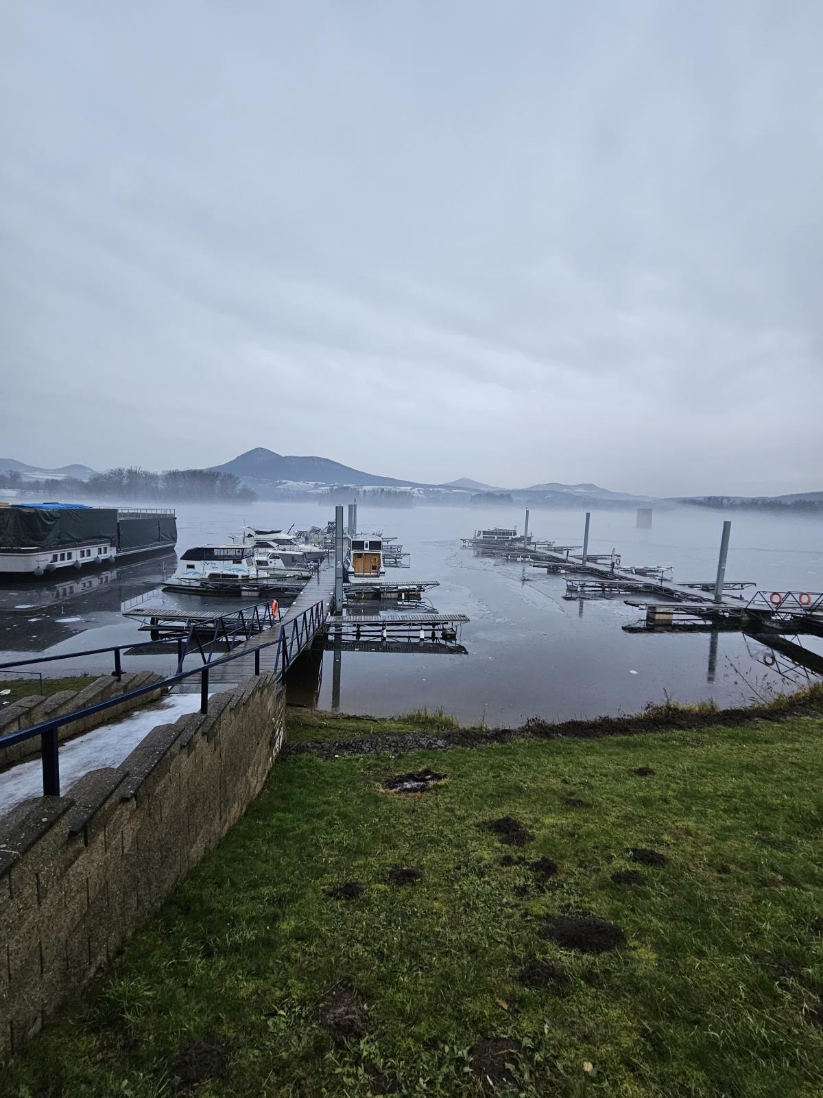 Žernosecké jezero