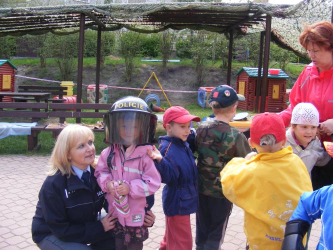  MŠ Slaný - Na Dolíkách - zkouška helmy