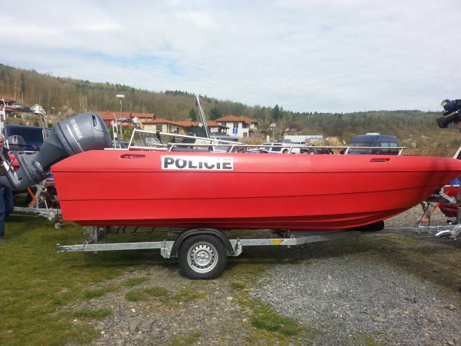  policejní prám nový