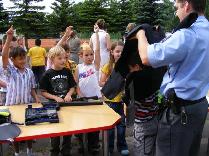 001 ZŠ Březenecká.JPG