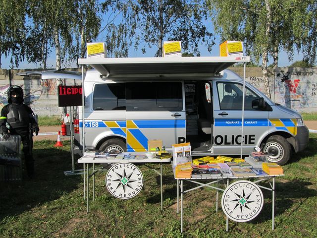 02 