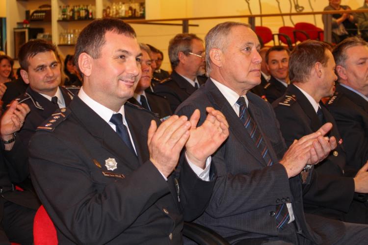 08.jpg