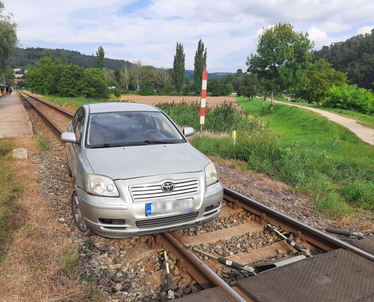 1 Auto koleje1.jpg