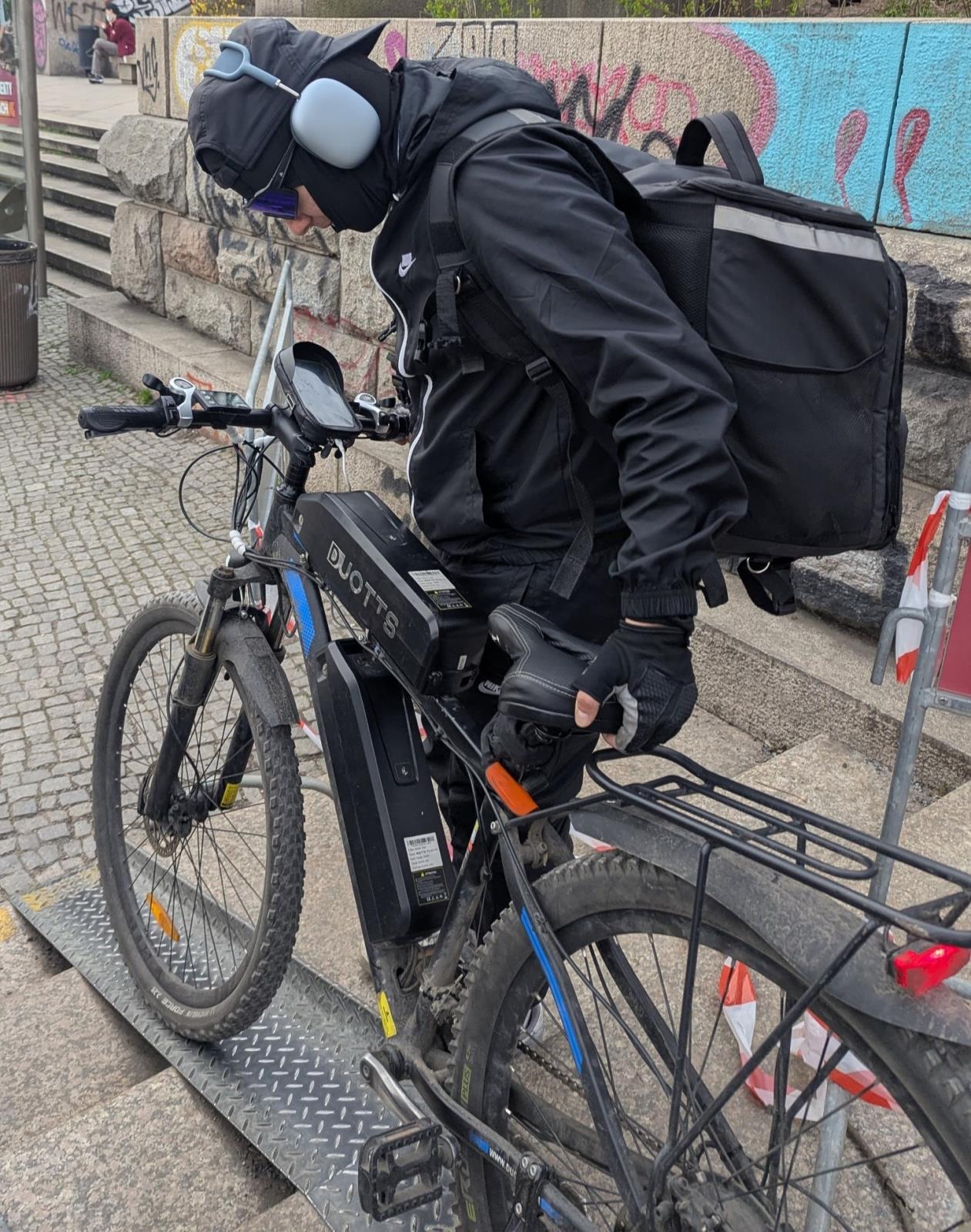 1 Cyklista.jpg