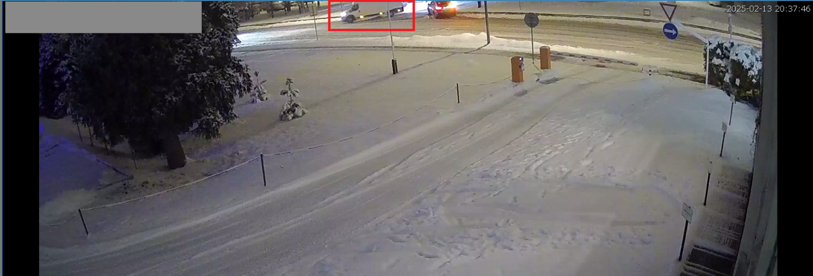 1 Odjezd z parkoviště u přehrady.png
