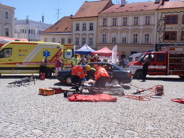 1 Ukázka zásahu a vybavení IZS (1).JPG