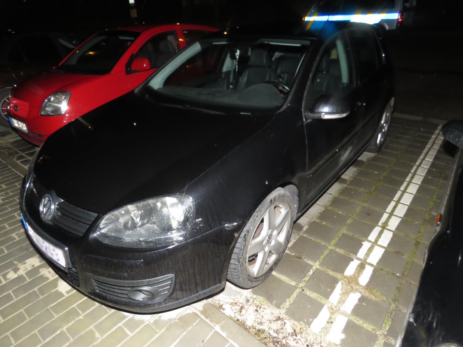 1 VW Golf I.jpg