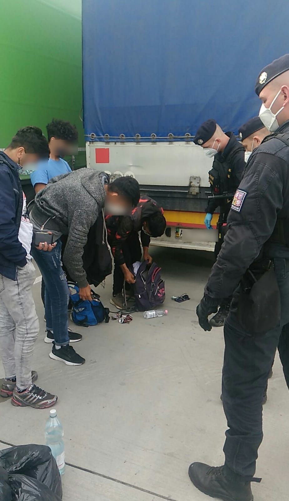 1 migranti.jpg
