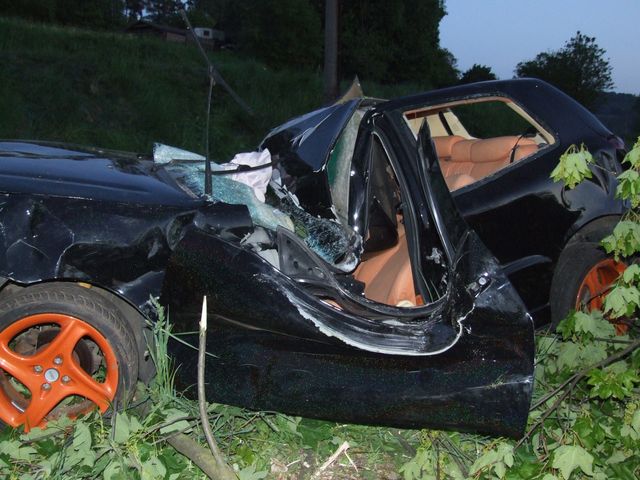 17.5.2009 - u Dolní Dobrouče, Fiat Bravo x strom