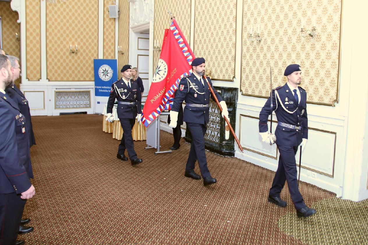 2 002.jpg