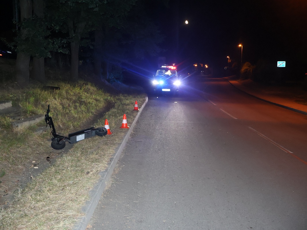 2 DN elektrokoloběžka (2).jpg