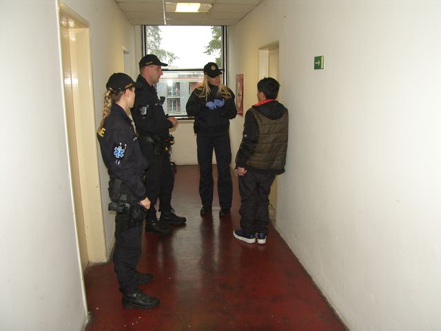 2 SH107443.JPG