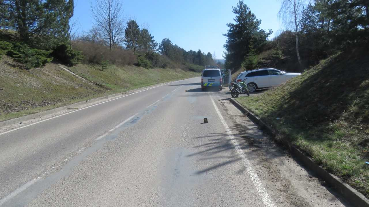 2 Střet vozidla s motocyklem.png