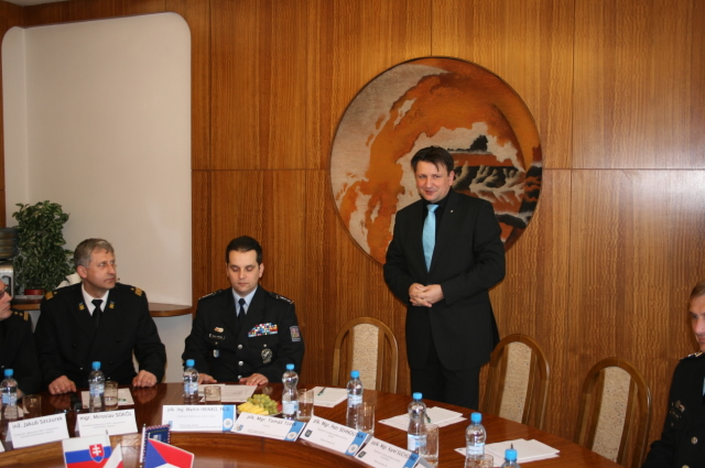 2 Zahájení konference.jpg