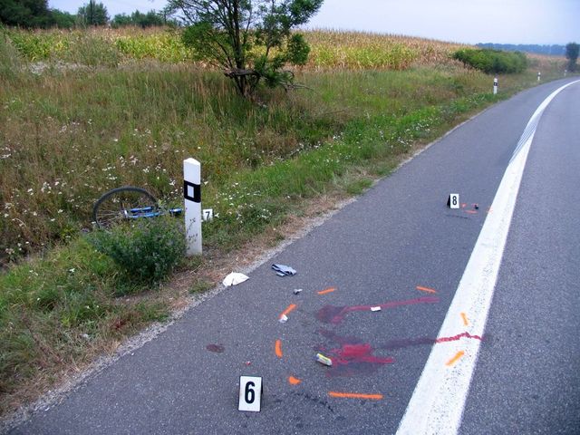 2 nehody opilych cyklistu 17. srpna