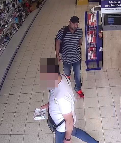 2.JPG