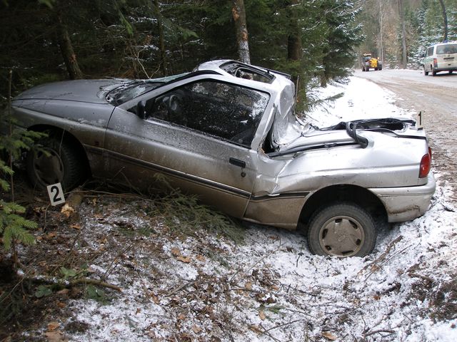20.3.2009 - u Písečné, havárie vozidla Ford Escort