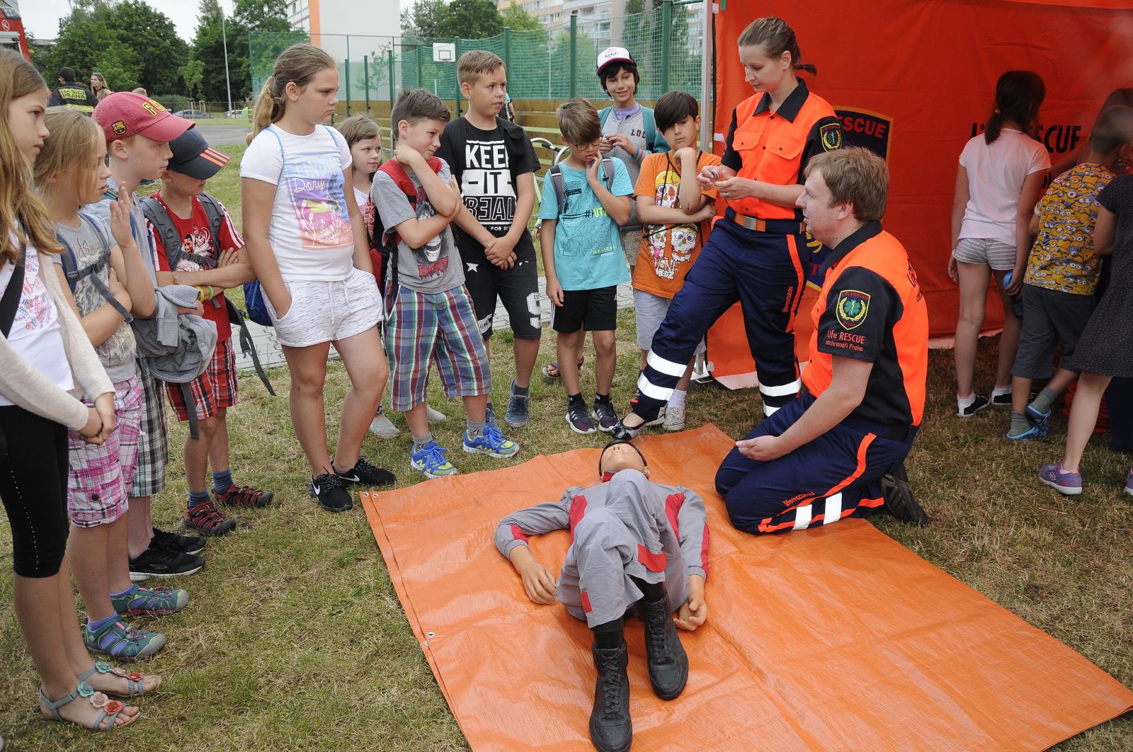 21. Poskytnutí první pomoci.JPG