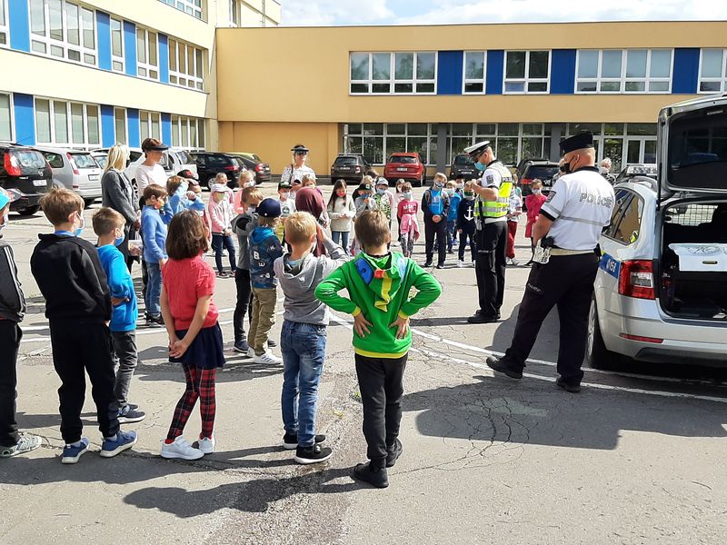 22 Znojmo ZŠ Dr. Mareše - prvňáčci (14).jpg