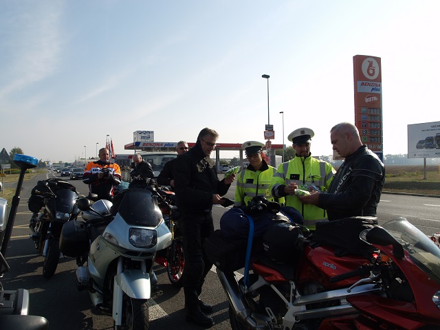 3 Preventivní akce motorkáři_4.JPG