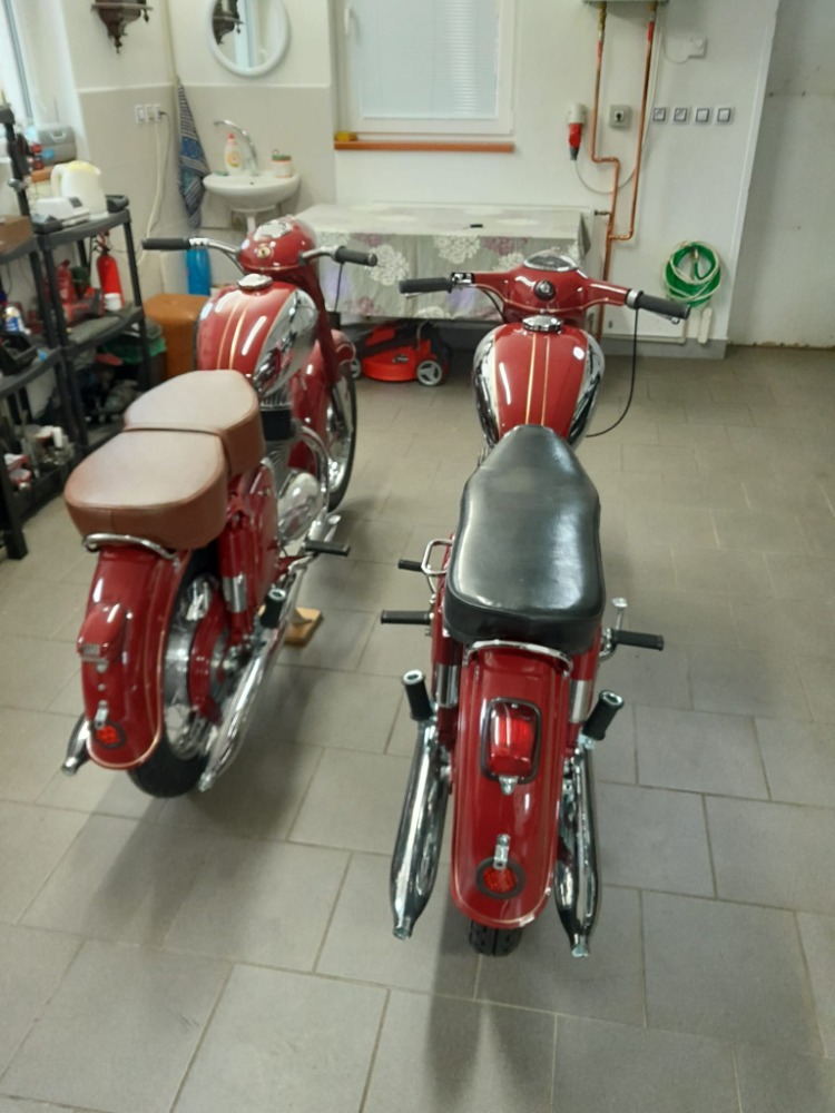 3 moto 3+4.jpeg