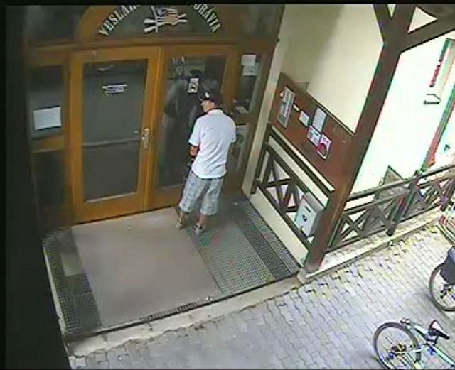 3 u Veslarskeho klubu v Uherskem Hradisti