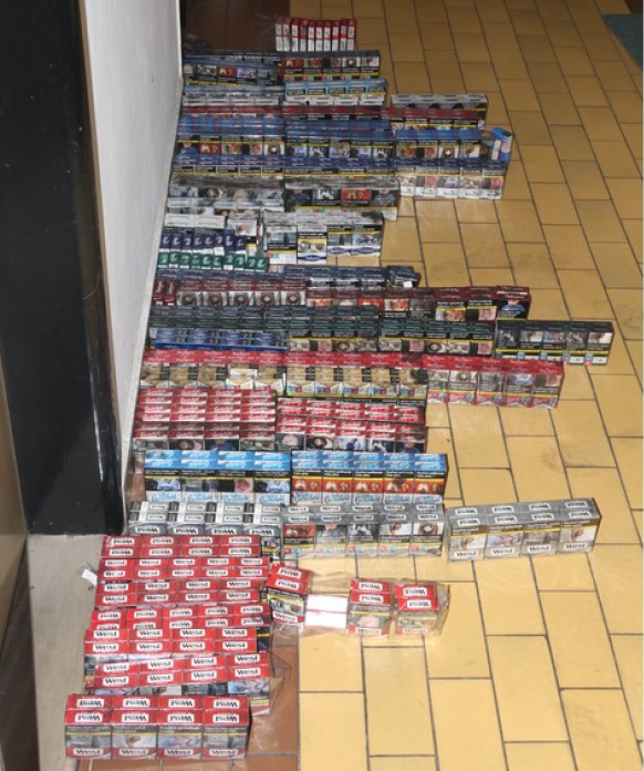 3 zabavené cigarety.jpg
