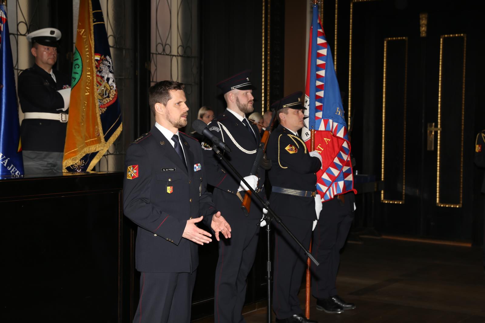 4 ředitel pražské policie plk. Jan Ptáček.JPG