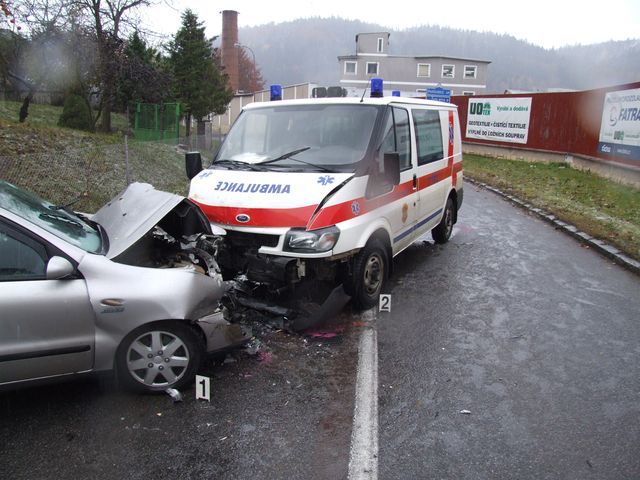 4.11.2009 - Kerhartice, Fiat Marea Weekend x Ford Tranzit