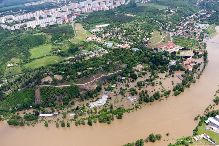 48 Povodně 2013