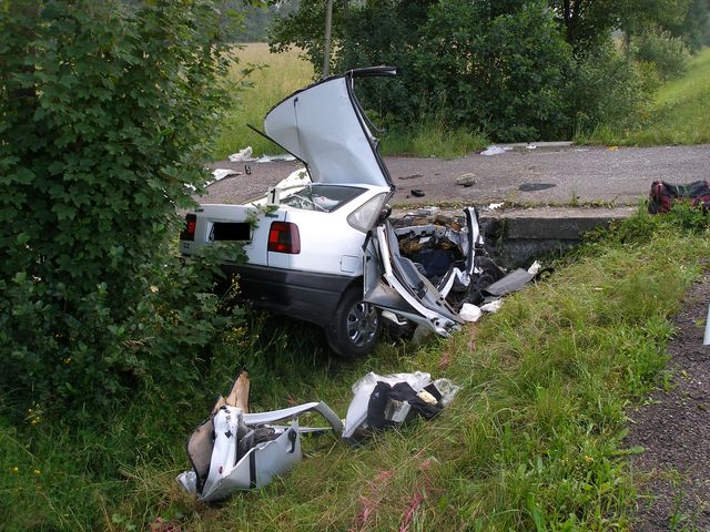 5.7.2009 - II/312, střet Fiat x mostek, 2x usmrcení