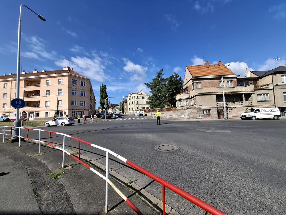 7 Řízení křižovatky policií