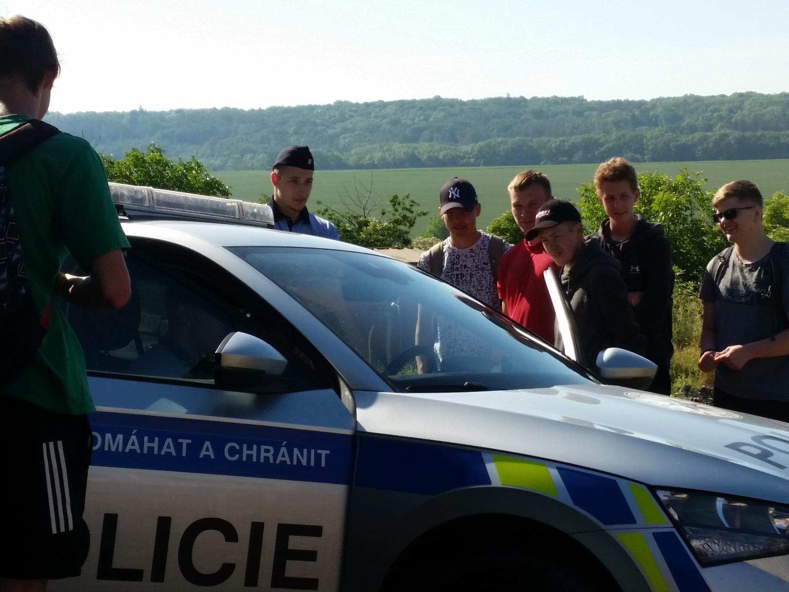 Agra Řisuty - policejní ukázky na farmě