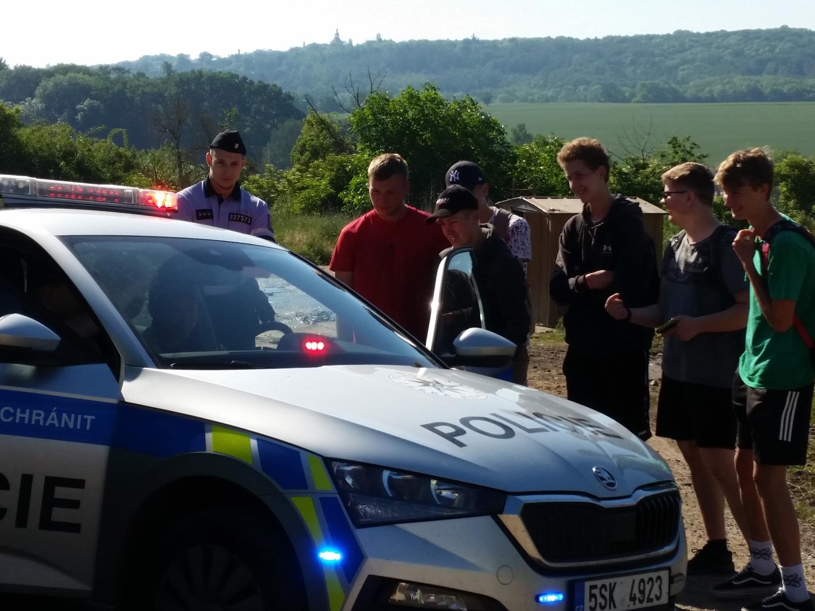 Agra Řisuty - policejní ukázky na farmě