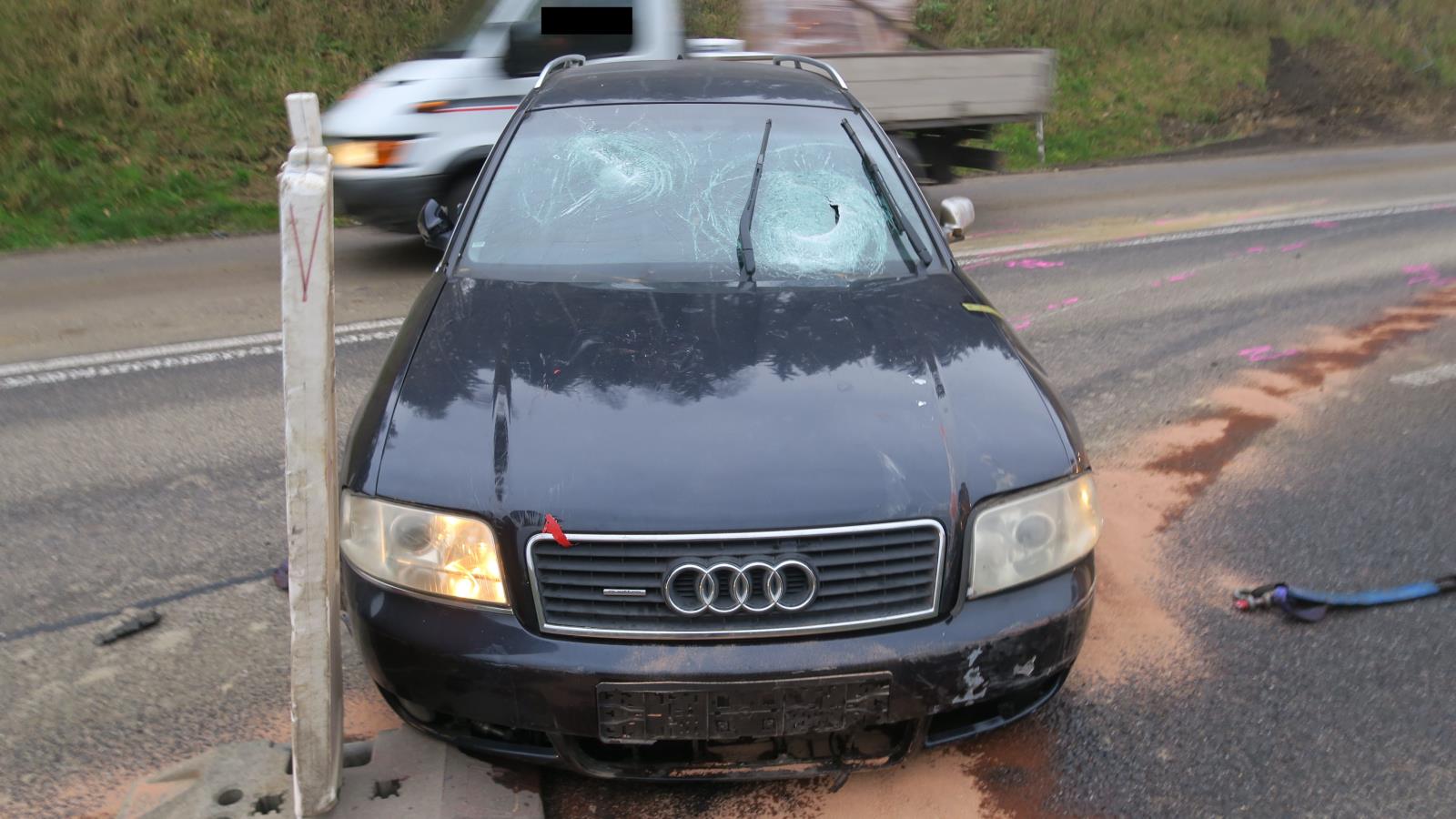 Audi A6 (2)