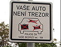 Auto není trezor