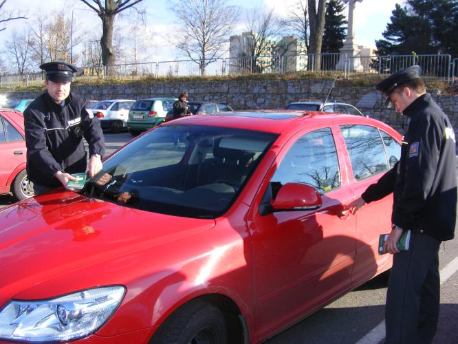 Auto není trezor .jpg