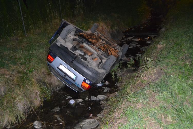 Auto v potoce 1
