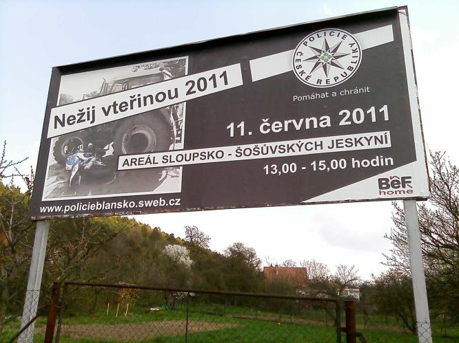 Billboard Nežij vteřinou.jpg