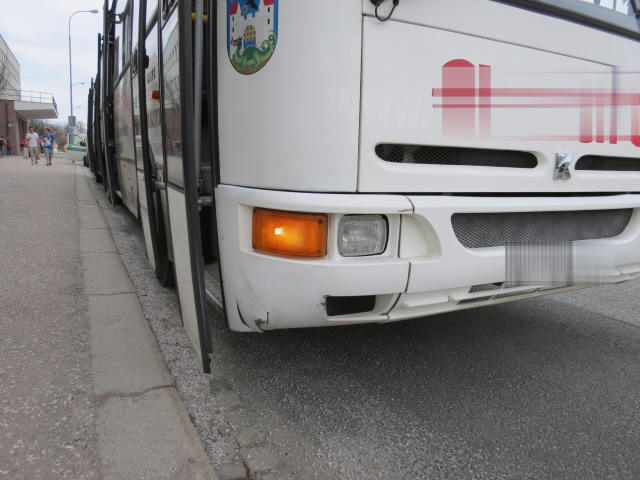 Bus1.