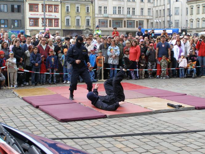 CH_Ukázka z výcviku policistů ZJ
