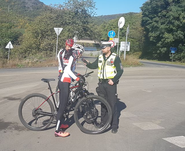 Cyklisté pod drobnohledem