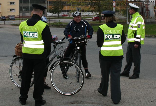 DBA cyklisti1.JPG