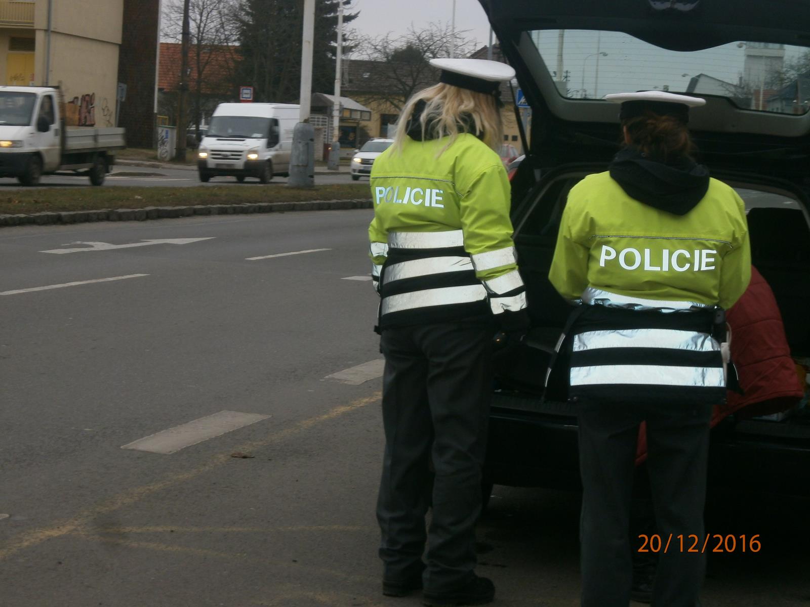 DBA - předávání reflexních vest
