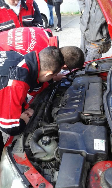 DBA s automechaniky
