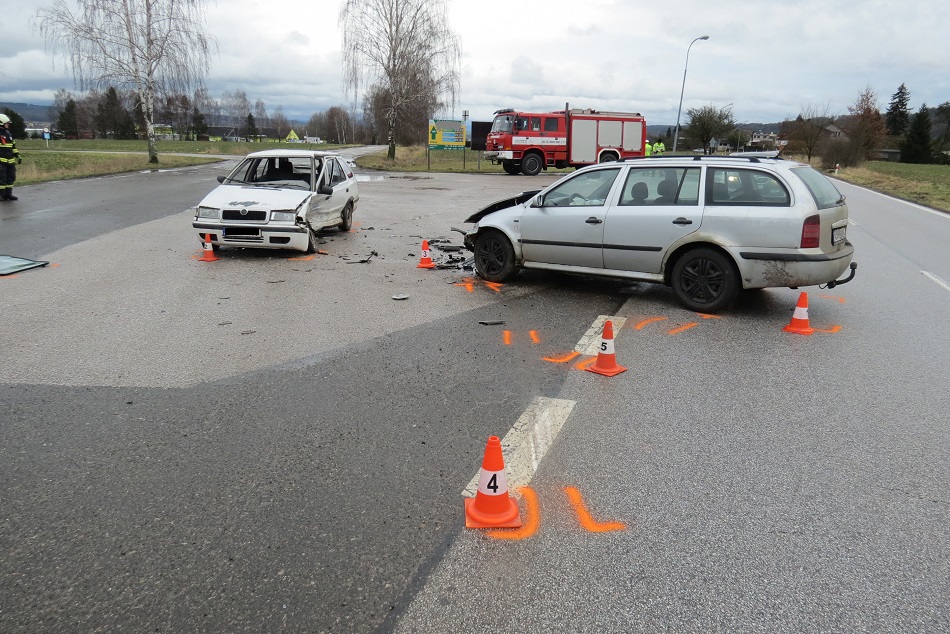 DN - Dvůr Králové - Horní Dehtov.jpg