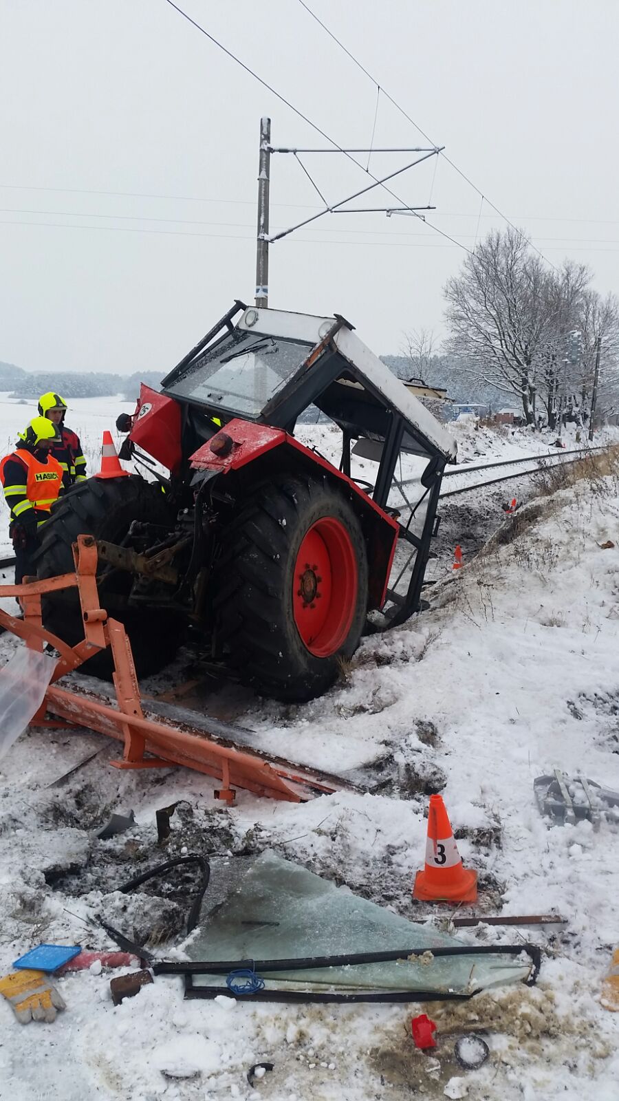 DN vlak x traktor.jpg